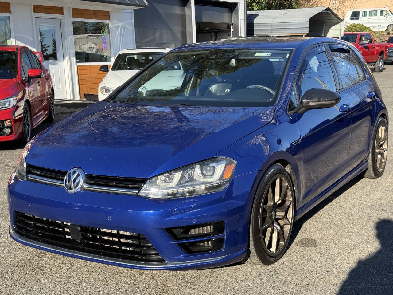 2016 Volkswagen Golf R 4-Door with DCC and Navigation