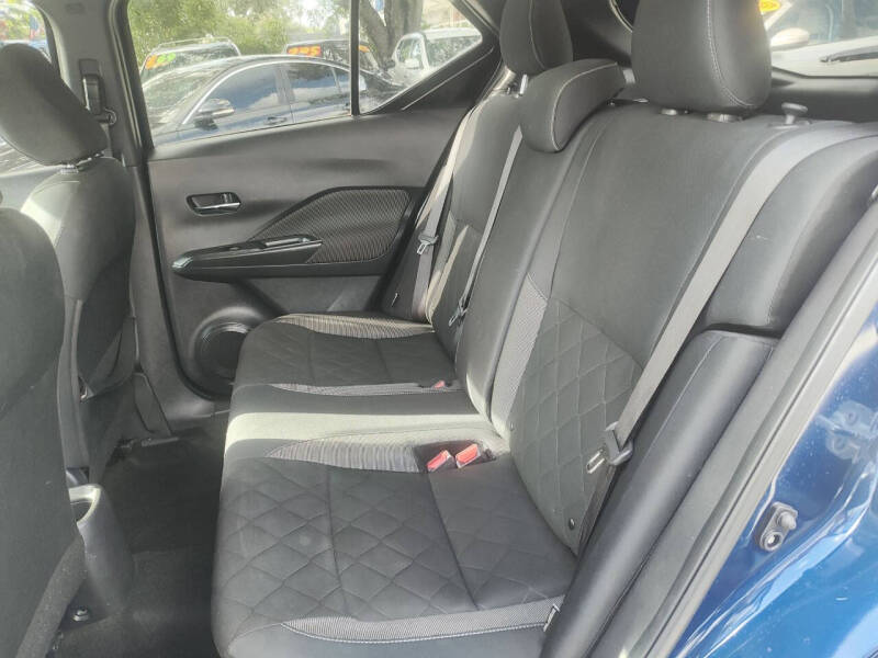 2020 Nissan Kicks SV