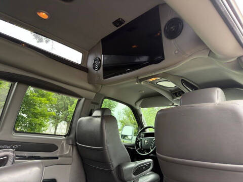 2018 GMC Savana 3500