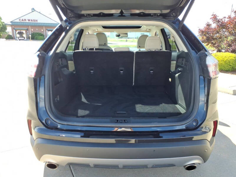 2019 Ford Edge Titanium