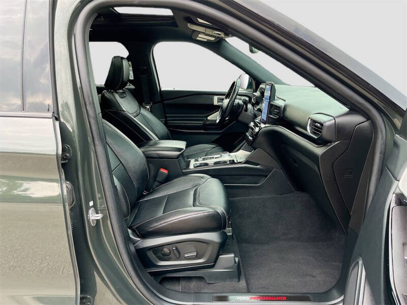 2023 Ford Explorer ST