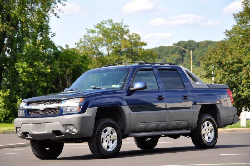 2002 Chevrolet Avalanche for sale at T CAR CARE INC in Philadelphia PA