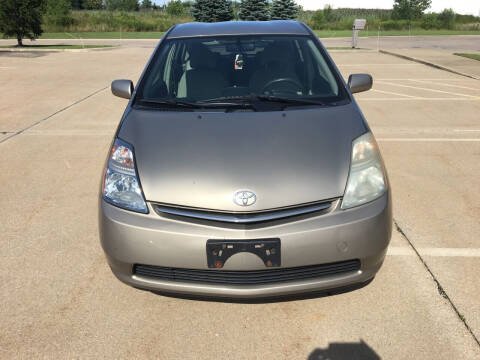 2006 Toyota Prius for sale at Best Motors LLC in Cleveland OH