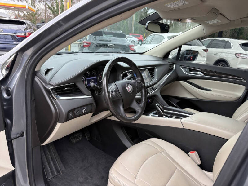 2020 Buick Enclave Essence