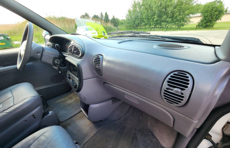 2000 Dodge Caravan SE