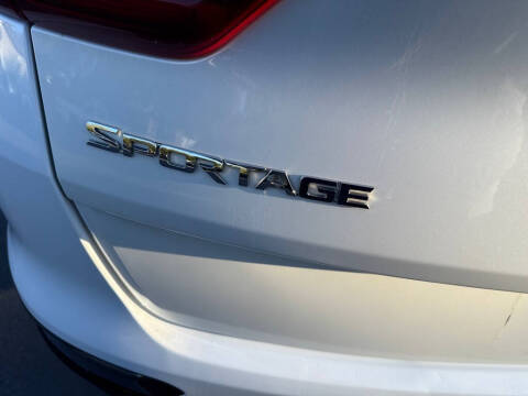 2022 Kia Sportage LX