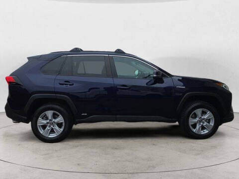 2020 Toyota RAV4 Hybrid XLE