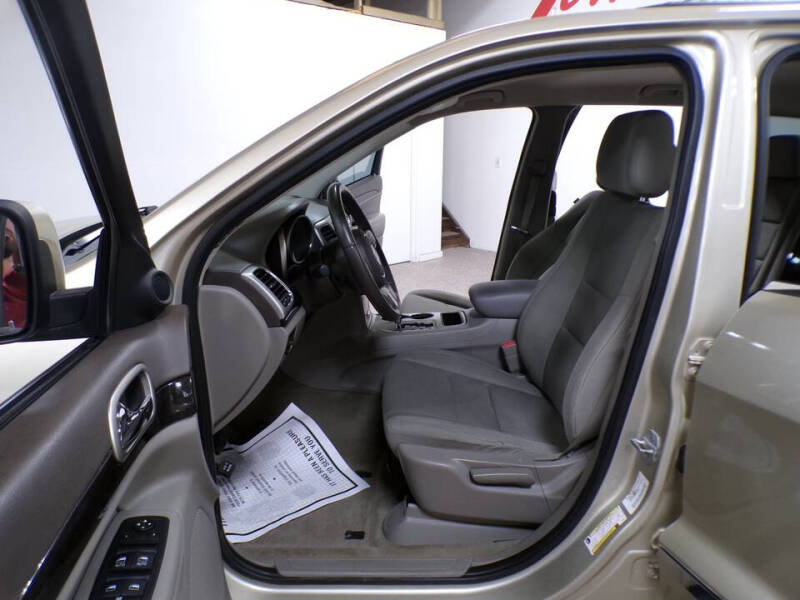 2012 Jeep Grand Cherokee Laredo