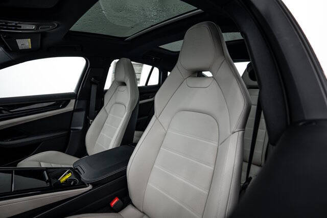 2026 Porsche Panamera 4