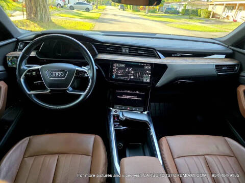 2021 Audi e-tron quattro Premium