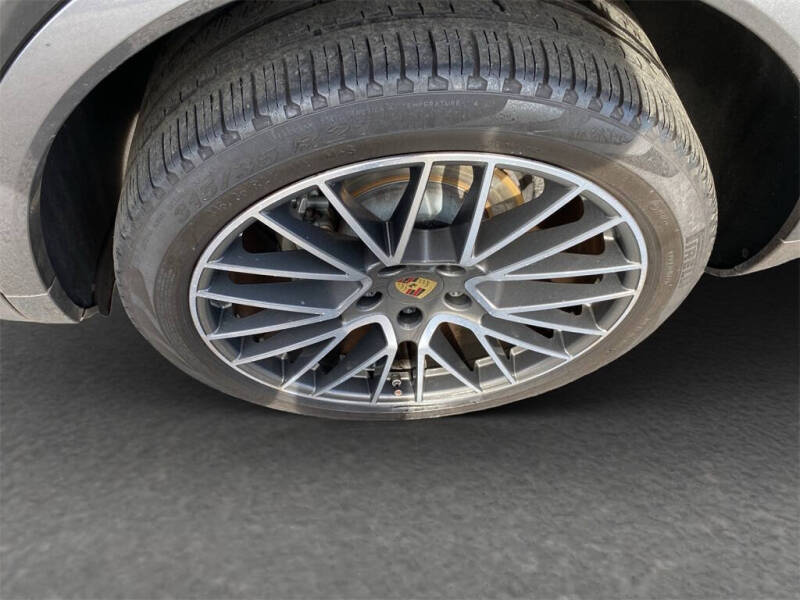 2019 Porsche Cayenne S