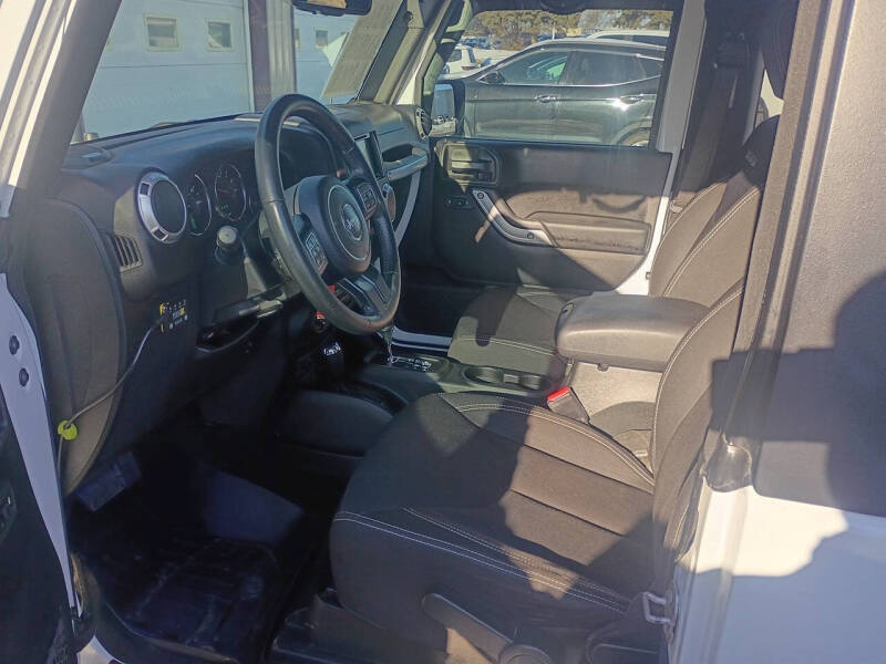 2017 Jeep Wrangler Sahara