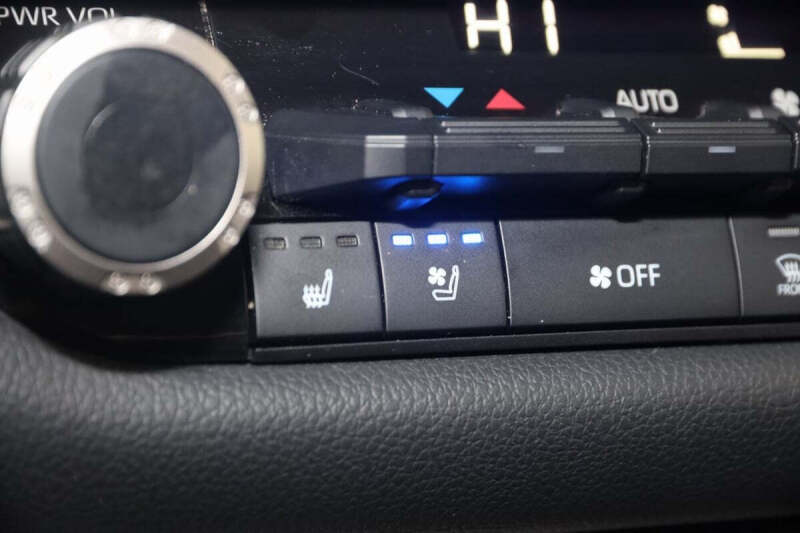 2023 Toyota Tundra Limited HV