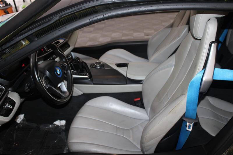 2015 BMW i8