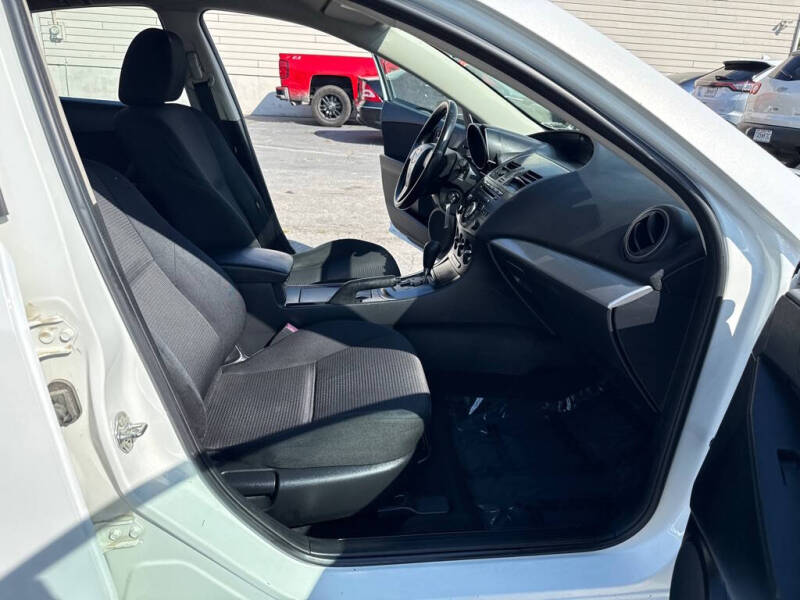 2013 Mazda MAZDA3 i SV