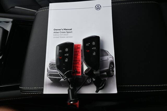 2024 Volkswagen Atlas Cross Sport SEL Premium R-Line 4Motion