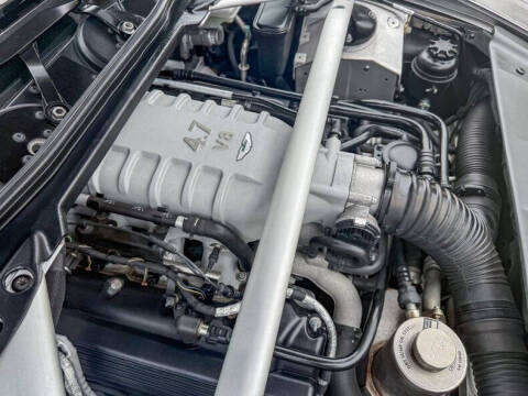 2015 Aston Martin V8 Vantage Roadster