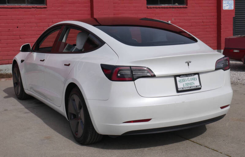 2021 Tesla Model 3 Standard Range Plus