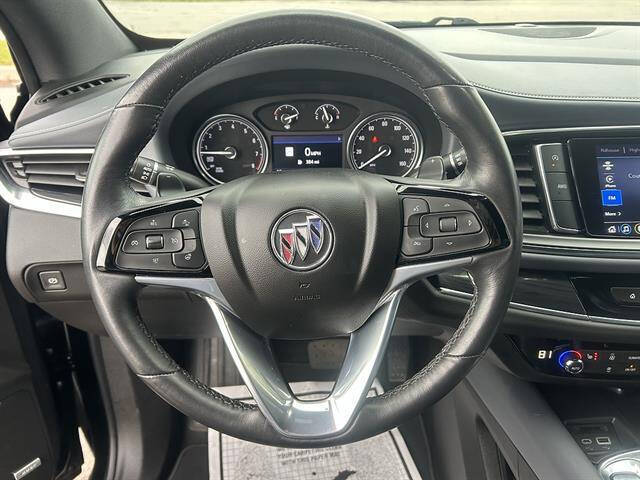 2023 Buick Enclave Essence