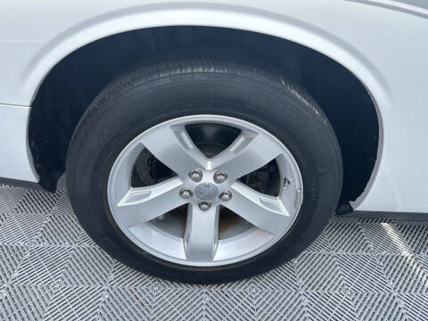 2012 Dodge Challenger SXT