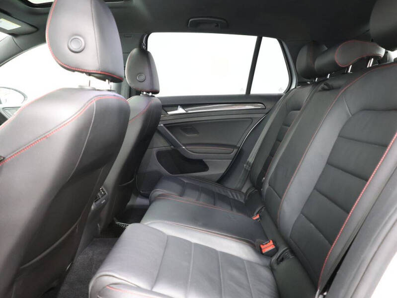 2017 Volkswagen Golf GTI SE