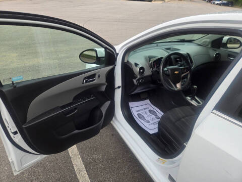 2015 Chevrolet Sonic LT Auto