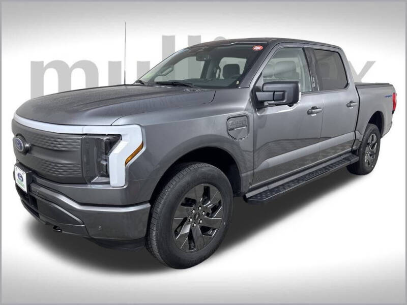 2023 Ford F-150 Lightning XLT