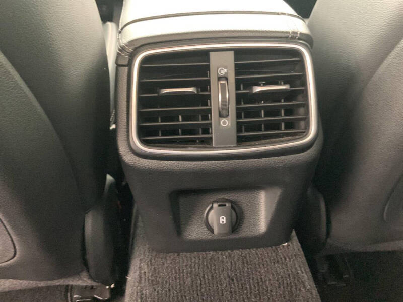 2022 Genesis G70