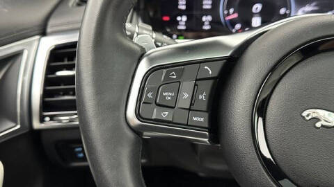 2021 Jaguar F-TYPE P300