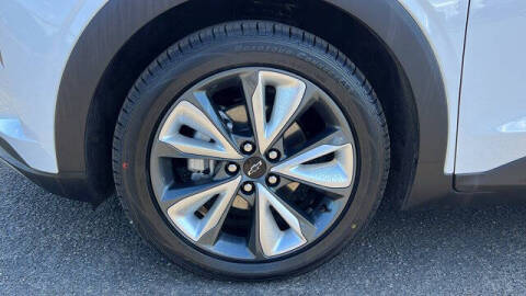 2023 Chevrolet Bolt EUV LT