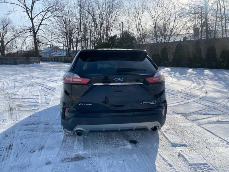 2019 Ford Edge Titanium