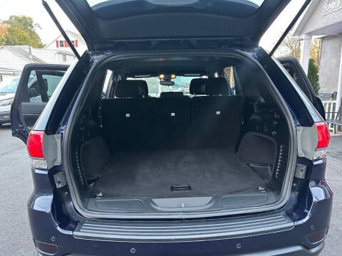 2018 Jeep Grand Cherokee Laredo E