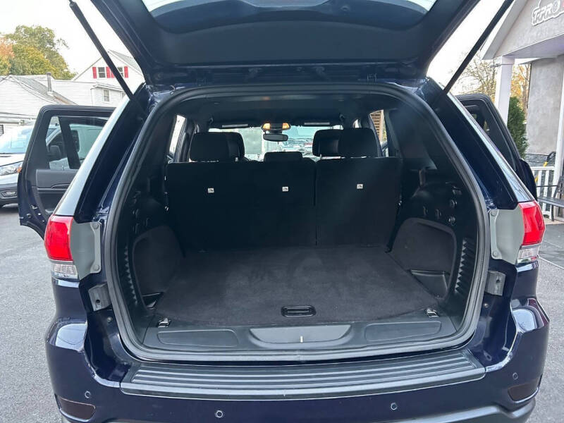 2018 Jeep Grand Cherokee Laredo E