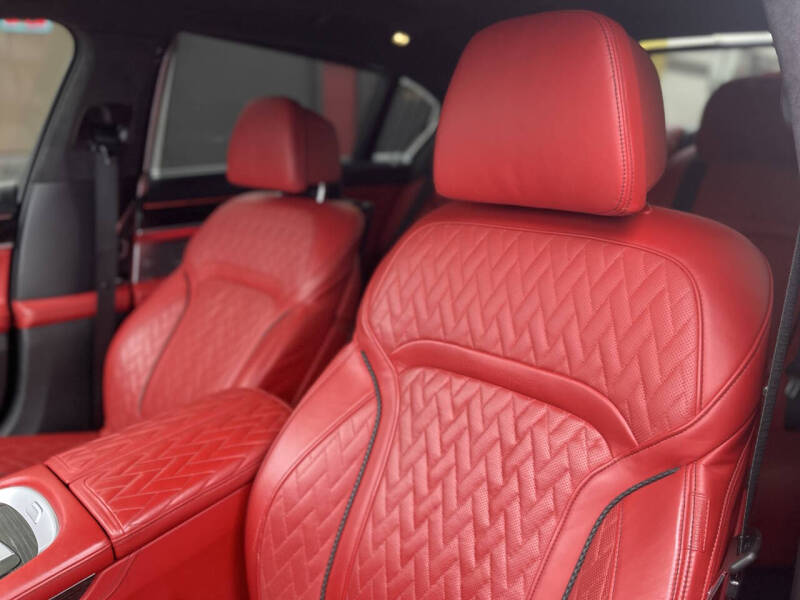 2021 BMW 7 Series 750i xDrive