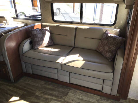 2016 Georgetown GT3 30X / 31ft