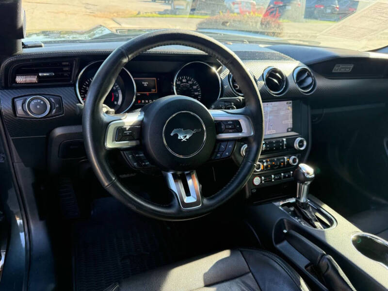 2015 Ford Mustang V6