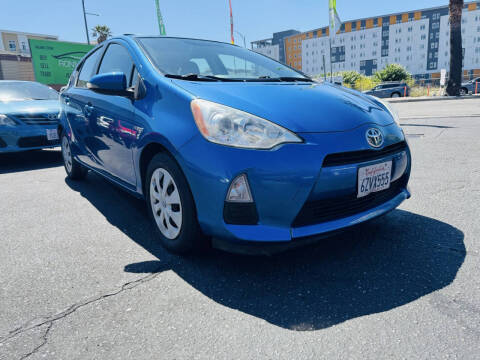 2013 Toyota Prius c Four