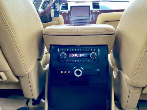 2013 Cadillac Escalade Luxury