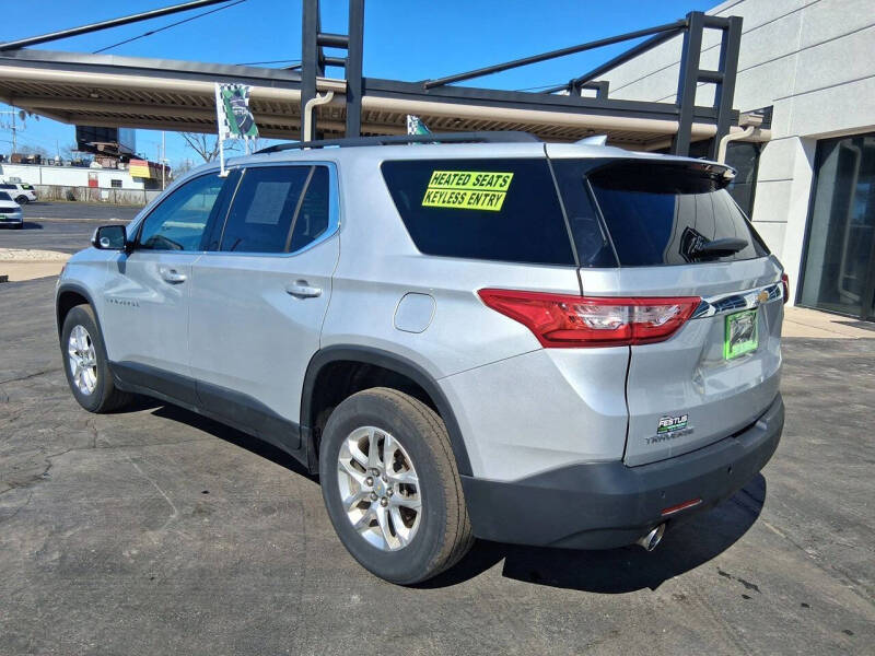 2020 Chevrolet Traverse LT Cloth