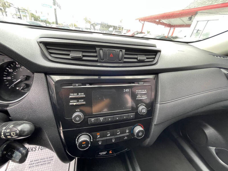 2017 Nissan Rogue S