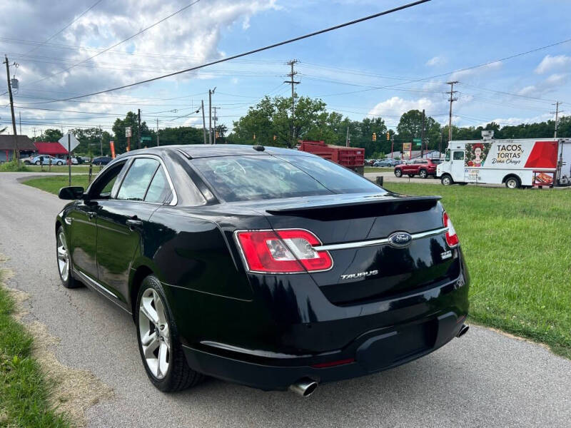 2011 Ford Taurus SHO