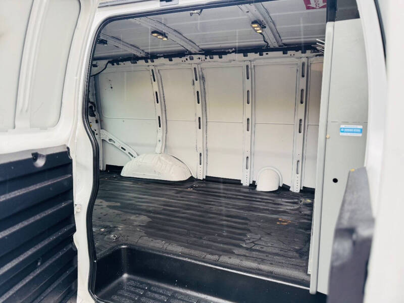 2020 Chevrolet Express 2500