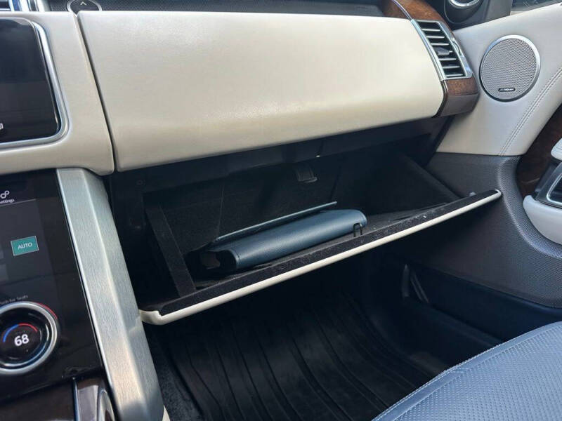 2020 Land Rover Range Rover P525 HSE