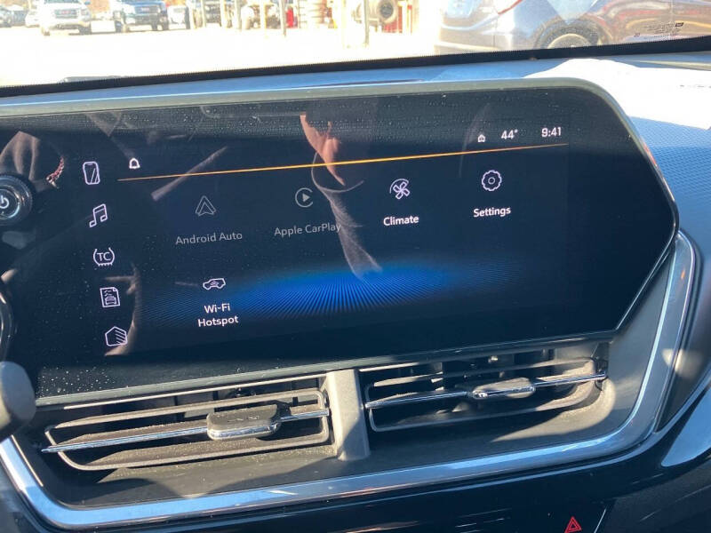 2024 Chevrolet Trax RS