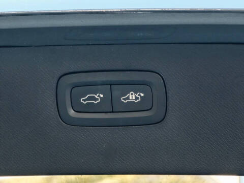 2017 Volvo XC90 T6 Inscription