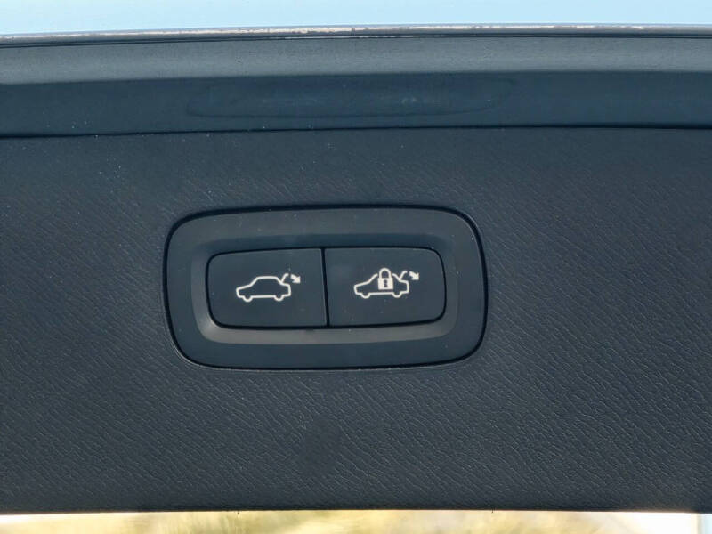 2017 Volvo XC90 T6 Inscription