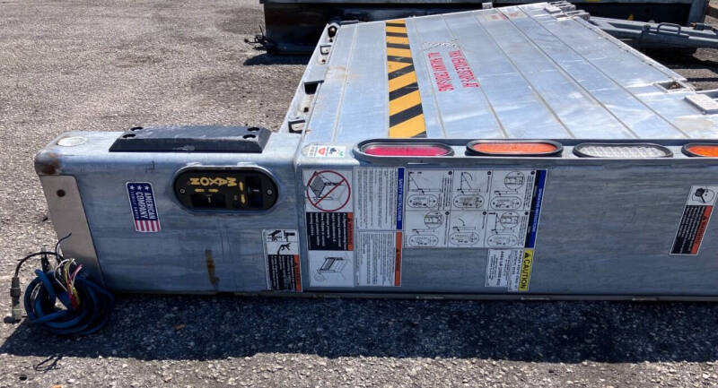 Maxon Rail Liftgate