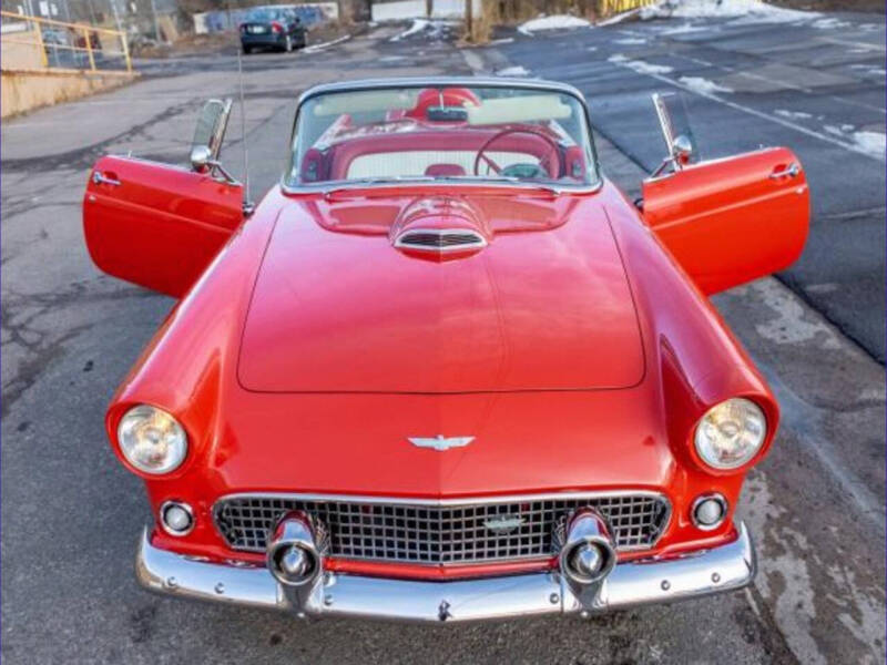 1956 Ford Thunderbird