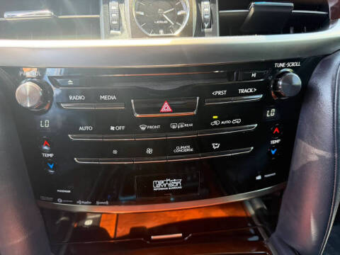 2017 Lexus LX 570
