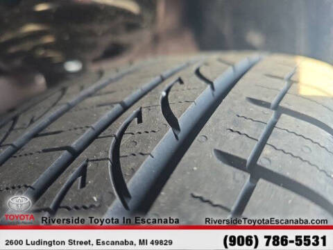 2025 Toyota Corolla Hatchback SE